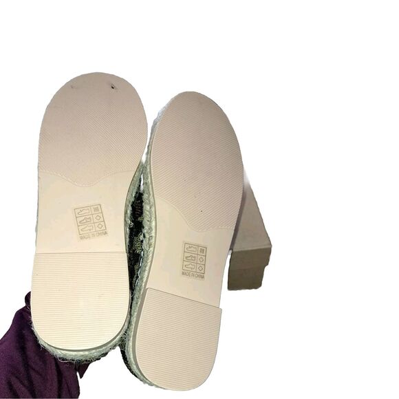 Jijixi Espadrille Bronze Gold Black sequin slip on flats 235 US 7 Work Party - Picture 6 of 6